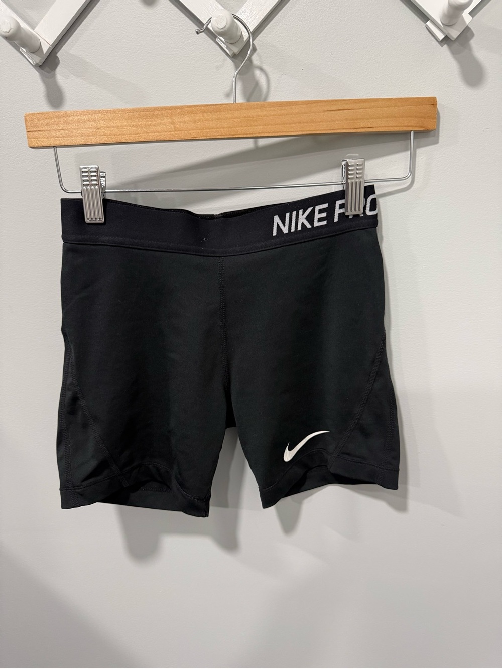 Nike pro spandex shorts girls size large